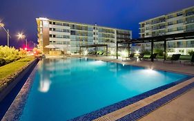 Real Colonia Hotel & Suites